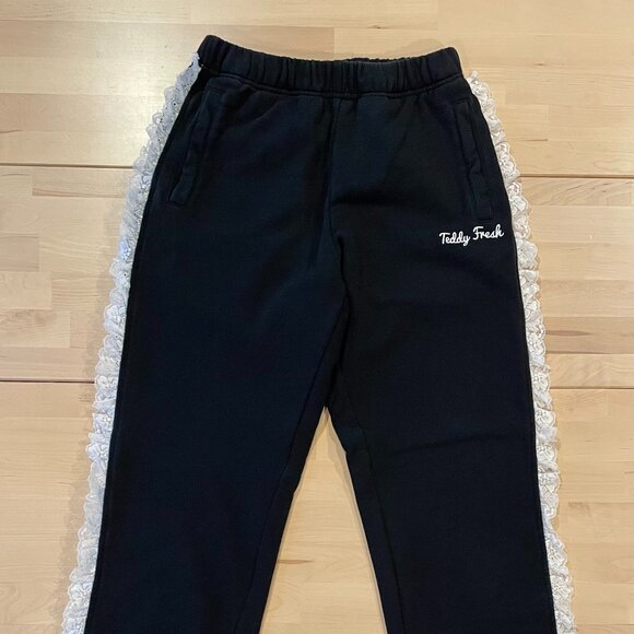Teddy Fresh Women's Black Sweatpants with White Lace Trim size Small - Picture 1 of 6